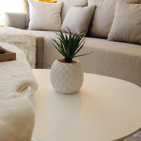 Chill Home : Appartement Cocooning Avec Jacuzzi Grandson Εξωτερικό φωτογραφία