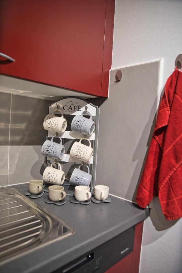 Chill Home : Appartement Cocooning Avec Jacuzzi Grandson Εξωτερικό φωτογραφία